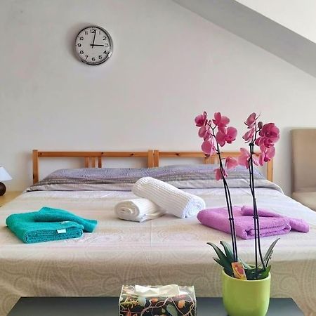 La Casa Di Marta - Ampia Ed Accogliente Mansarda In Piazza Statuto Apartment Torino Exterior foto