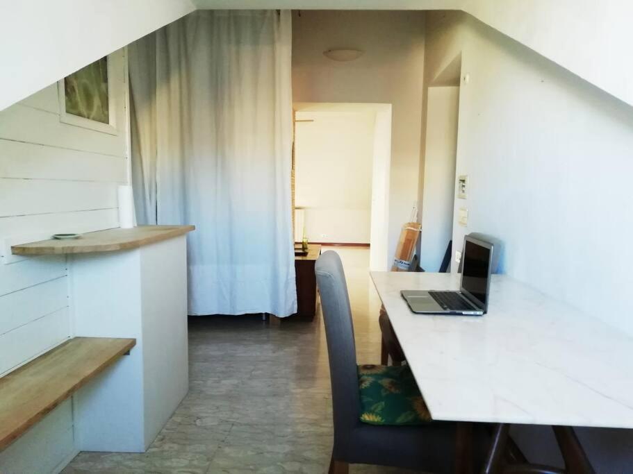 La Casa Di Marta - Ampia Ed Accogliente Mansarda In Piazza Statuto Apartment Torino Exterior foto