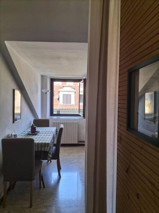 La Casa Di Marta - Ampia Ed Accogliente Mansarda In Piazza Statuto Apartment Torino Exterior foto