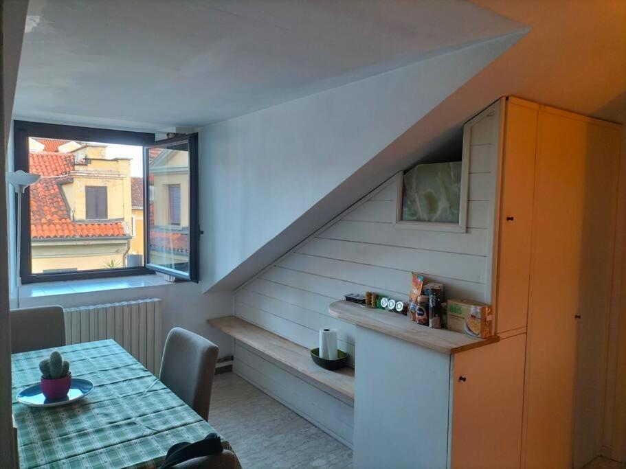 La Casa Di Marta - Ampia Ed Accogliente Mansarda In Piazza Statuto Apartment Torino Exterior foto