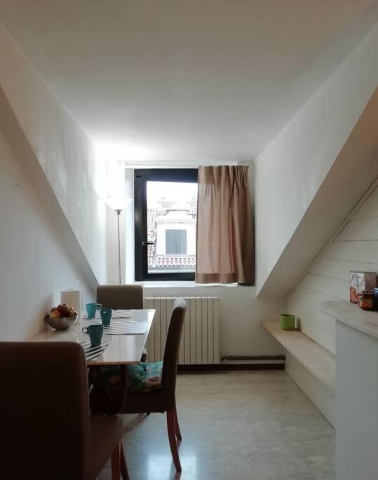 La Casa Di Marta - Ampia Ed Accogliente Mansarda In Piazza Statuto Apartment Torino Exterior foto